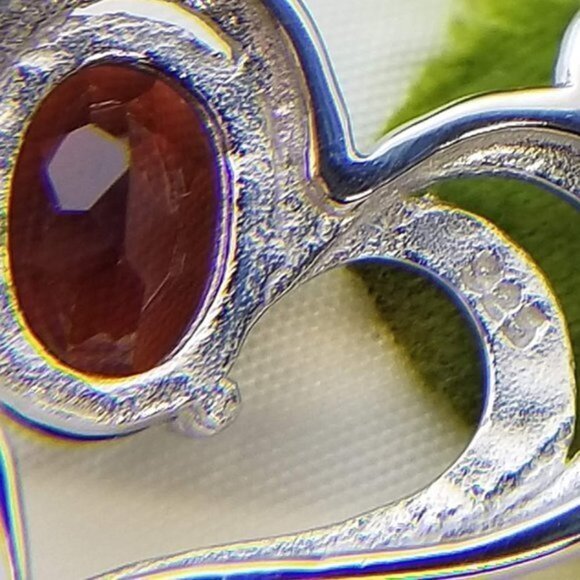 Sterling Silver Natural Garnet Stylized Heart 18" Necklace NWT - Picture 4 of 8